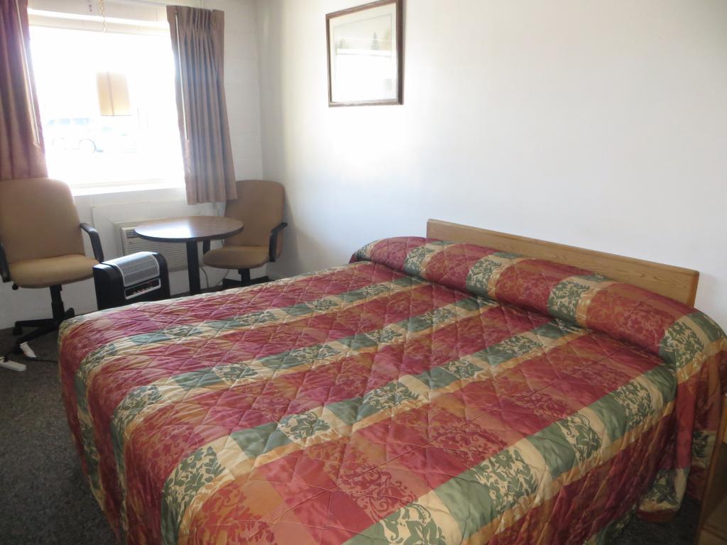 Capri Motel Скотсблъф Екстериор снимка